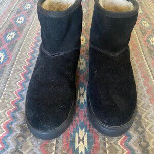 Jarlif Women's Black Winter Snow Boots  Faux Fur Lined  Size 8 US (Euro 38).